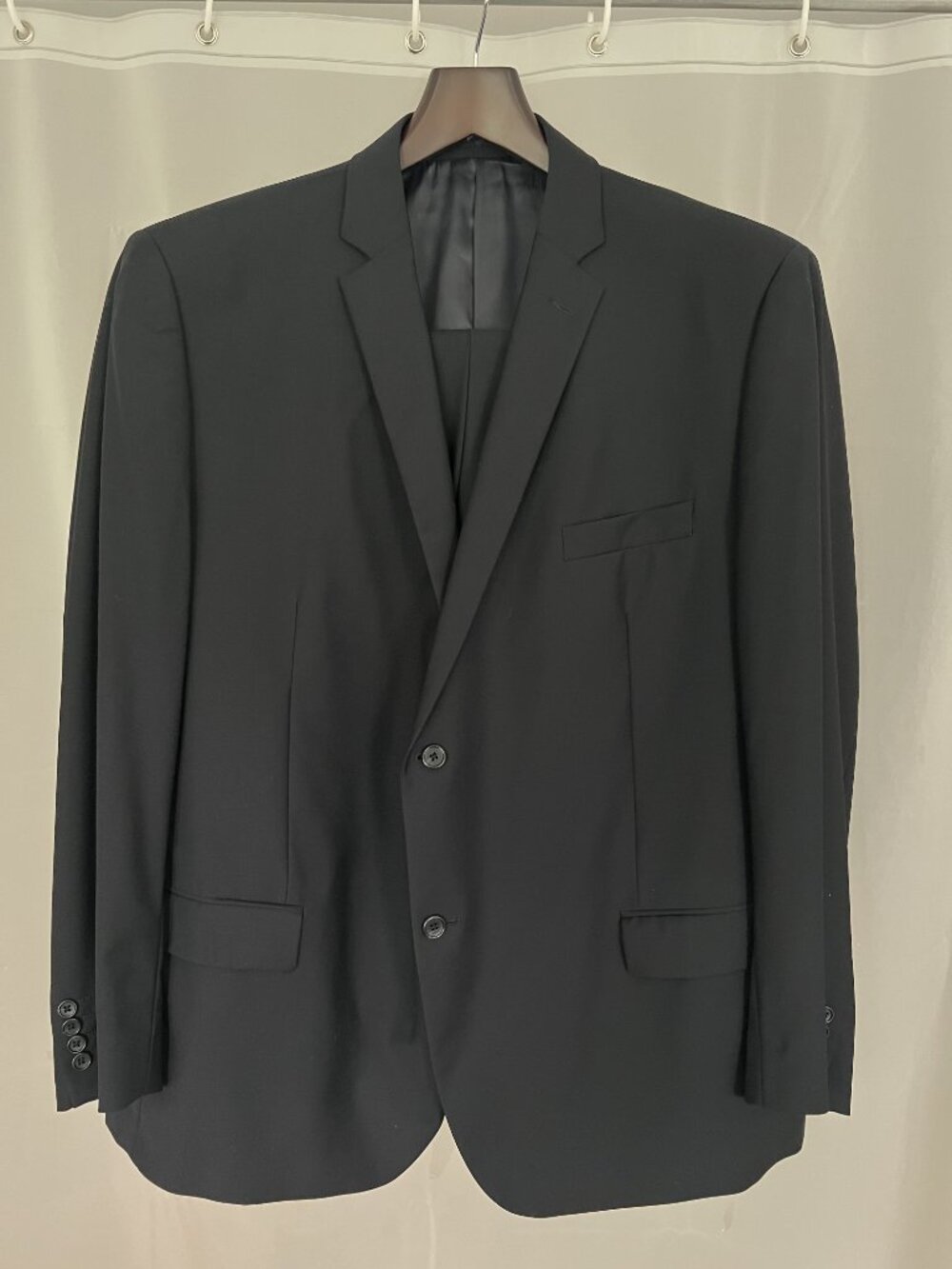 Sharp and versatile ABITO blue suit set including both blazer and match
